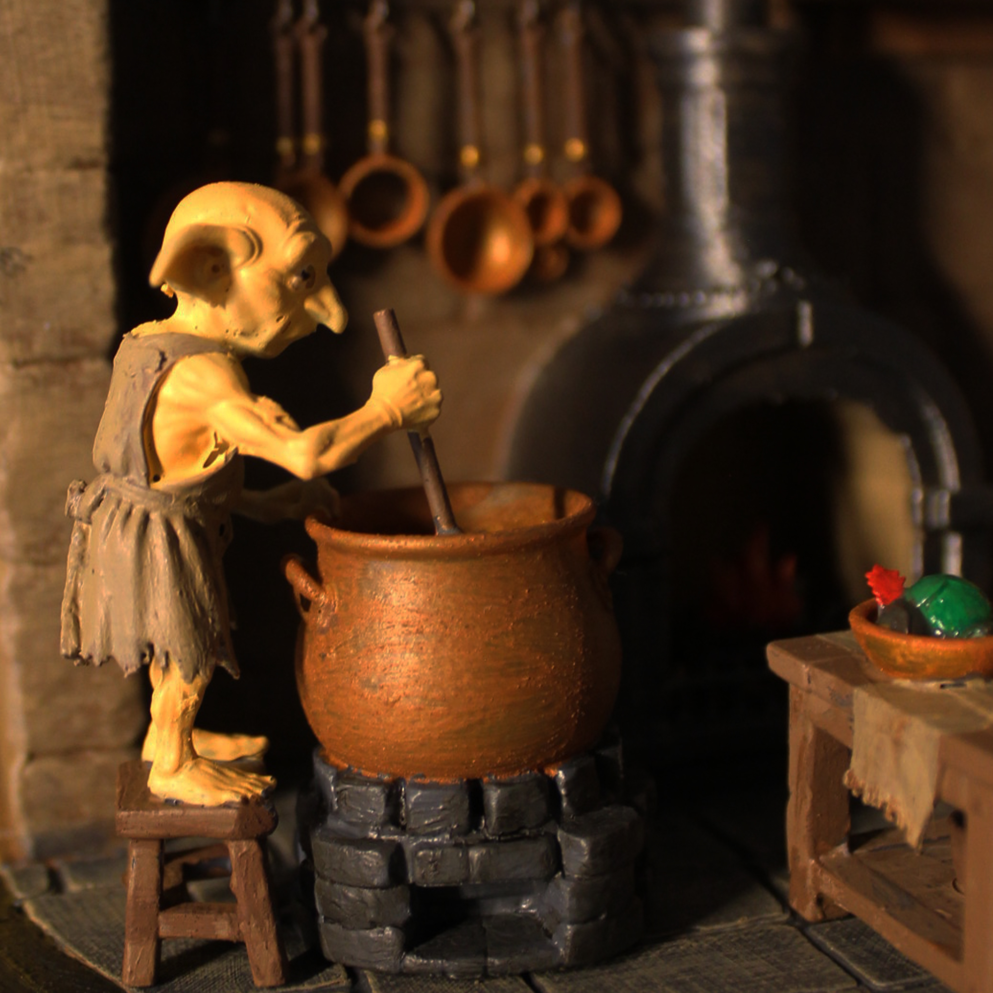 Secret Helpers: Magical Manor Kitchen - Image 4